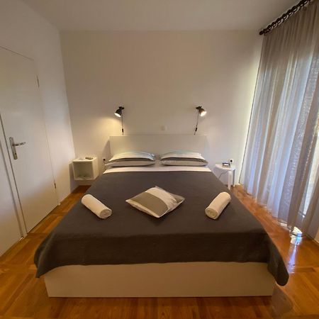 Studio Apartment And Rooms Adria ヴォディツェ エクステリア 写真