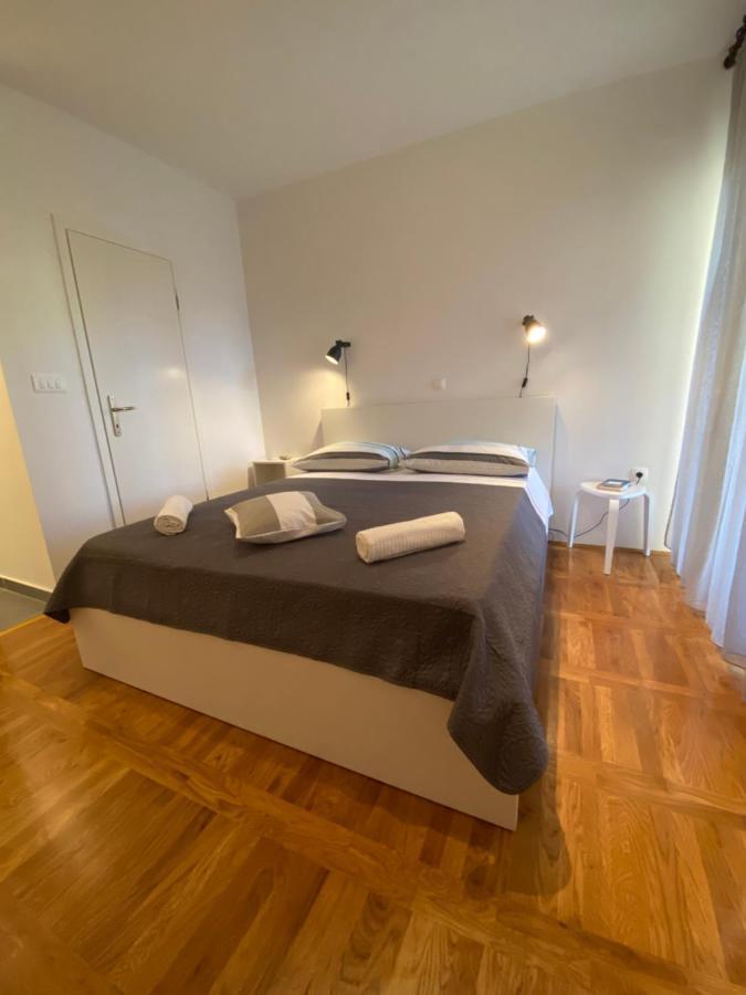Studio Apartment And Rooms Adria ヴォディツェ エクステリア 写真