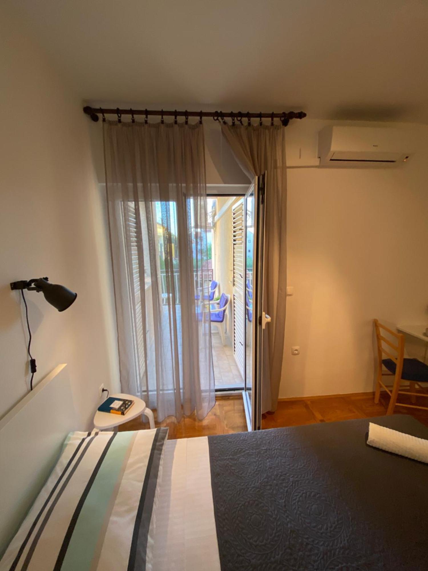 Studio Apartment And Rooms Adria ヴォディツェ エクステリア 写真