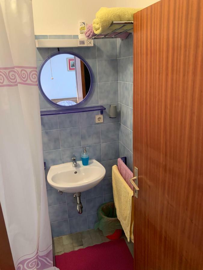 Studio Apartment And Rooms Adria ヴォディツェ エクステリア 写真